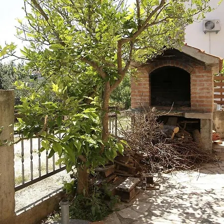 דירה Tea - Parking And Grill, 100 M From Sea רוגוזניצה